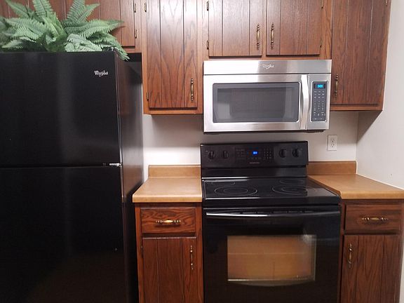 3rd image of 3105 Brickenwood Way