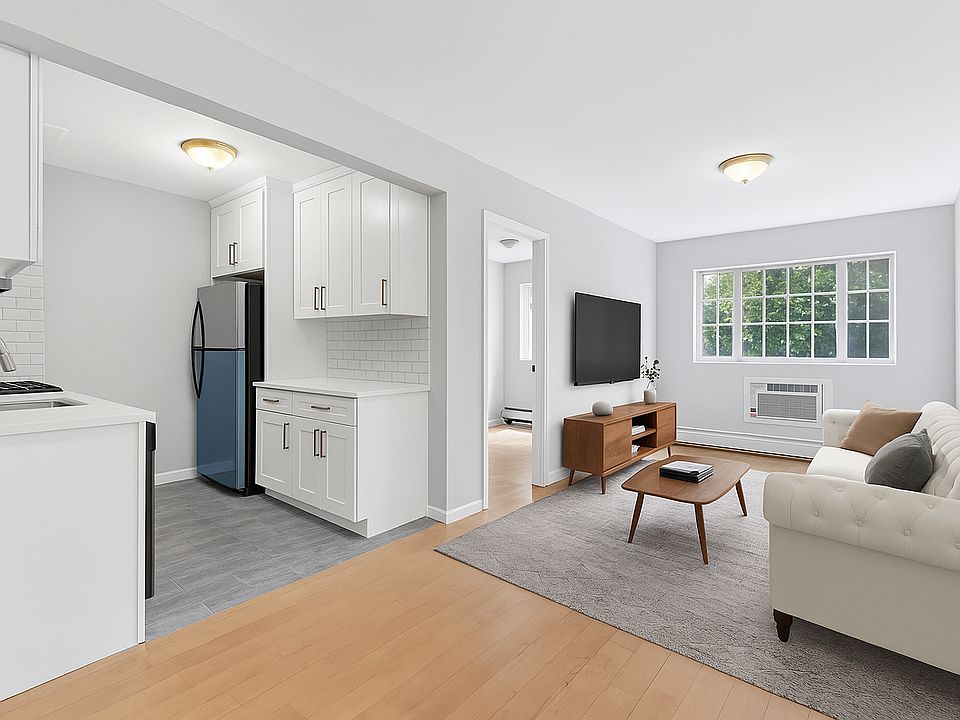 1st image of 817 Gates Ave Floor 3