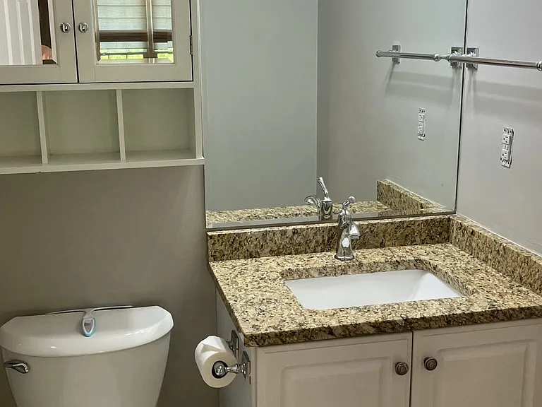 402 Trinity Hills Ln — Photo 13
