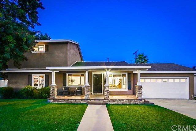 1st image of 228 Fairway Pl