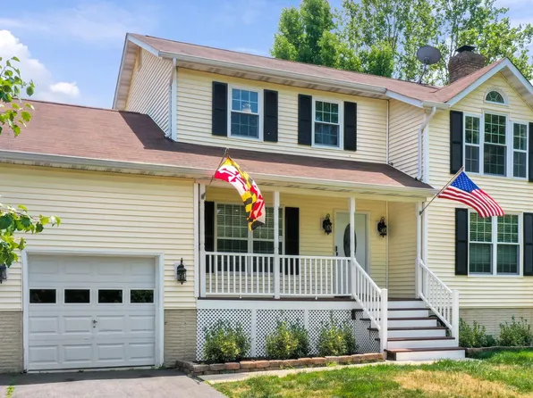 920 Caravan Trl, Owings, MD 20736