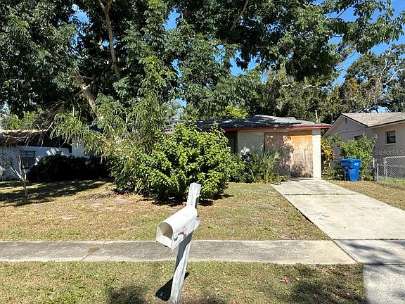 2nd image of 1580 Oak Village Dr