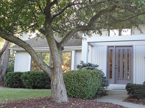 2nd image of 1910 Ransom Dr