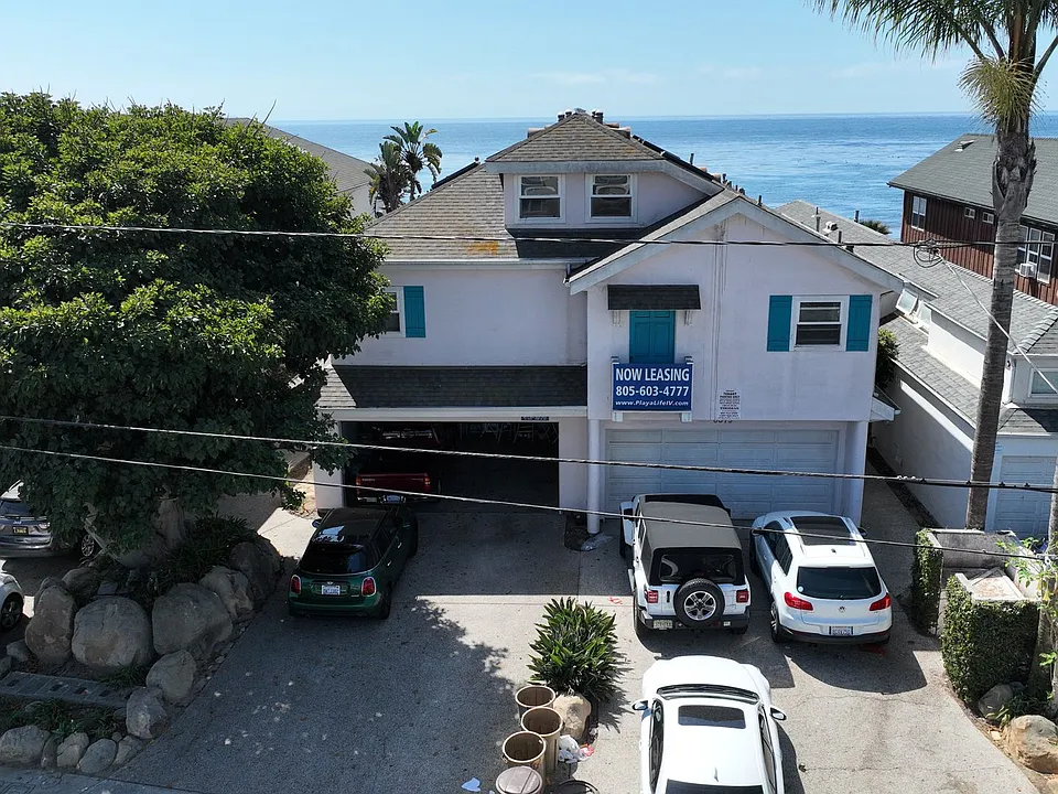 6577 Del Playa Dr
