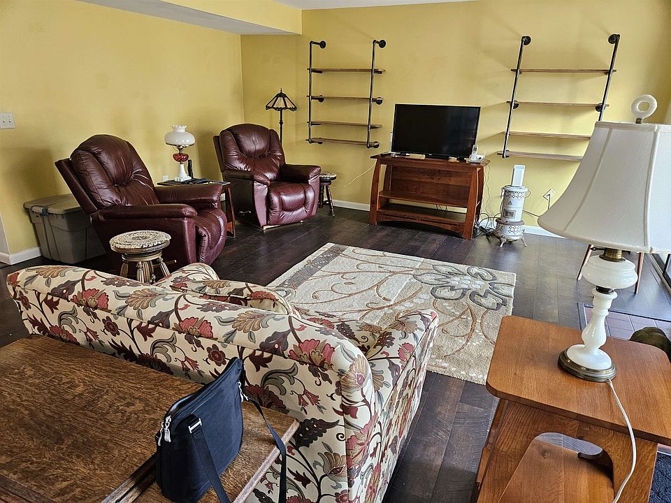 48 Coburn Woods Village, Nashua, NH 03063 Zillow