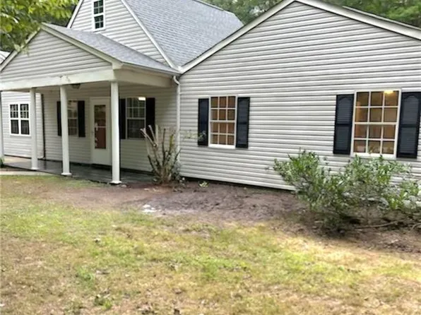 7659 Walnut Rd, Gloucester, VA 23061