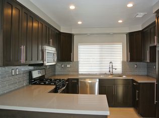 3126 Sundown Ln, Corona, CA 92882