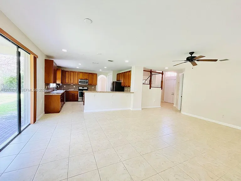7427 SW 189th St — Photo 5