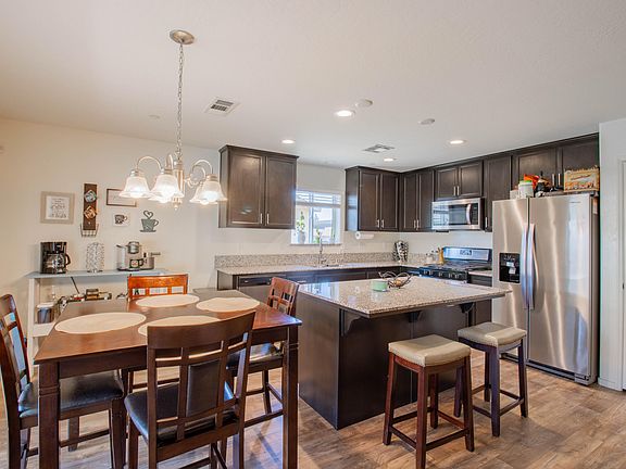3rd image of 2227 E Woodsville Ct