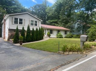 23 Middle Dunstable Rd, Nashua, NH 03062