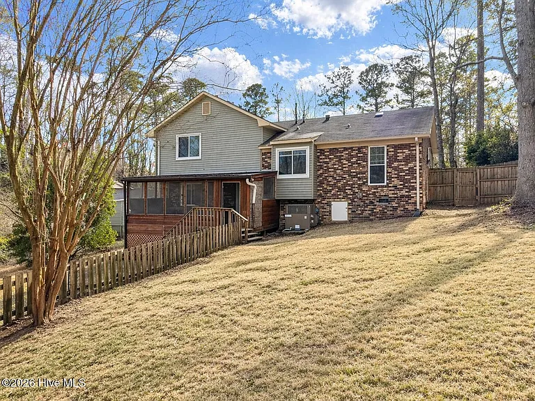 3844 Creek Ct — Photo 22