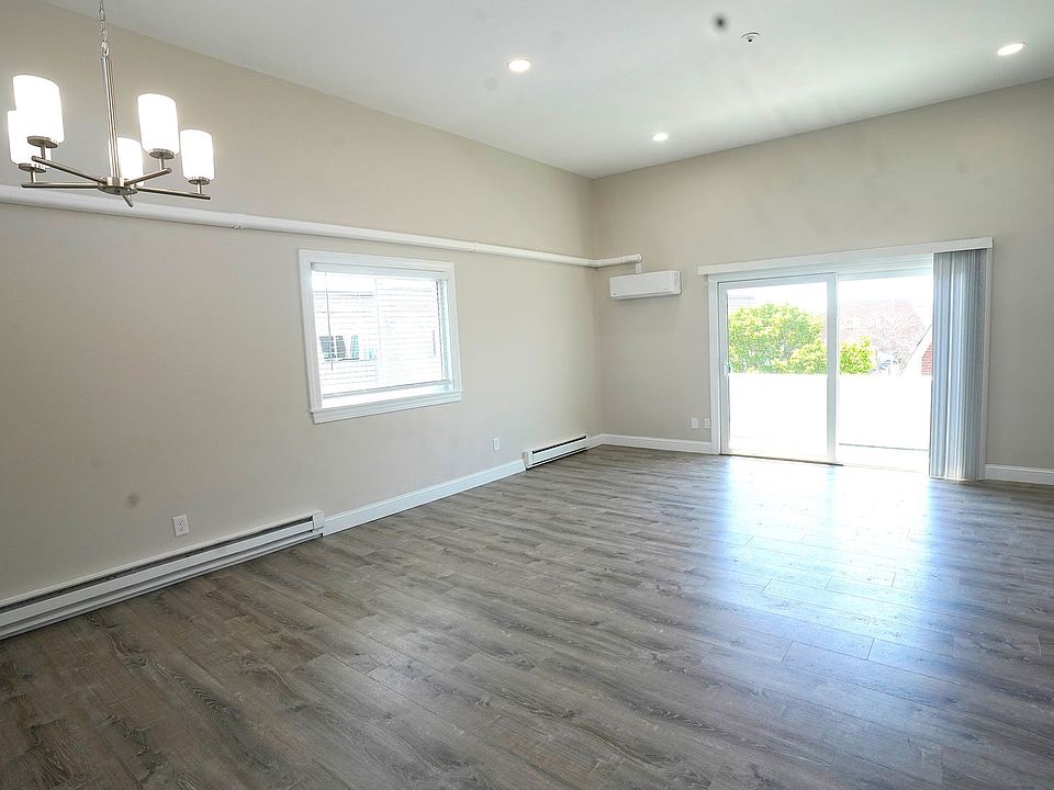 1st image of 1020 Southern Artery #73-5