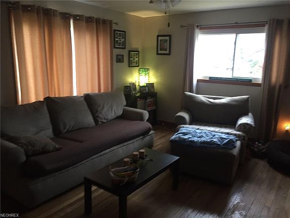 5th image of 203 Superior Ave