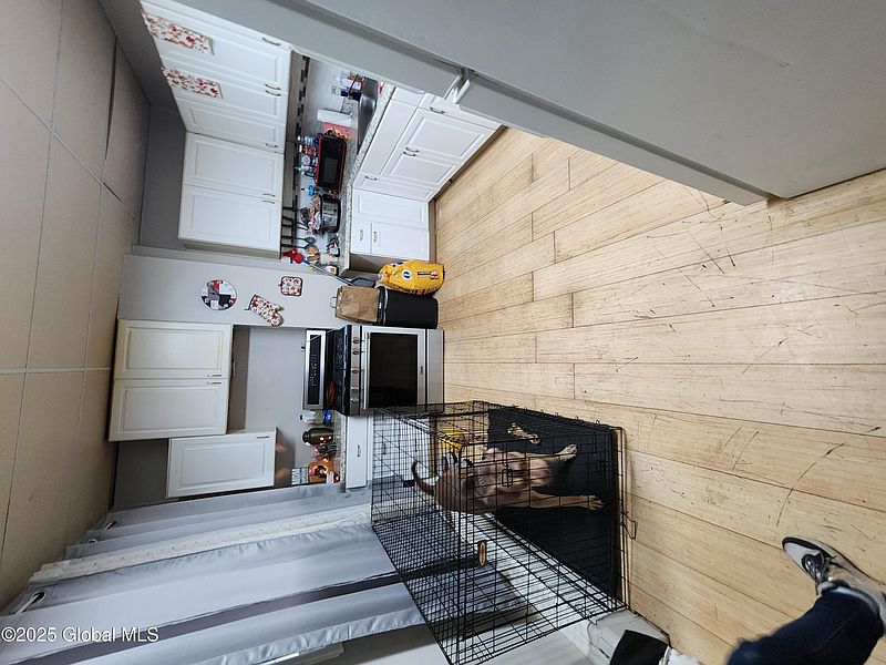 5th image of 393 1st Street