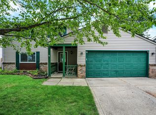 1227 Chesterfield Dr, Anderson, IN 46012