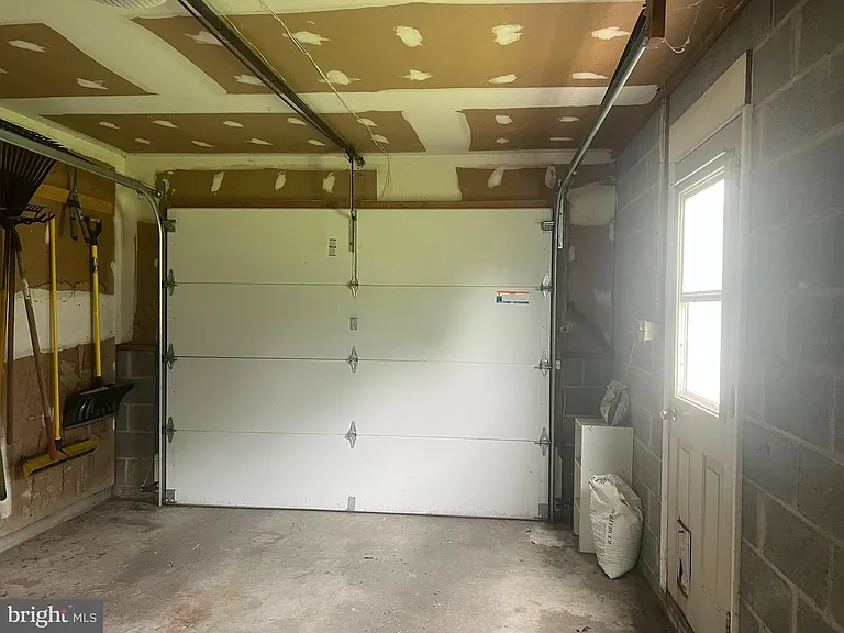 5551 Doubs Rd — Photo 17