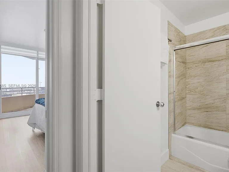 888 Brickell Key Dr #2010 — Photo 20