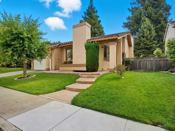 7444 Pecan Ct, Pleasanton, CA 94588