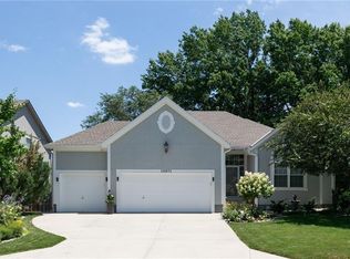 10971 Emerald St, Olathe, KS 66061