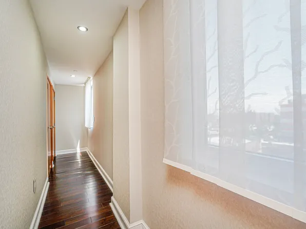 1702 Avenue Z image 32 of 40