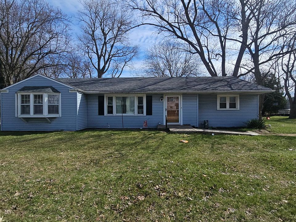 1st image of 3226 N McCord Rd