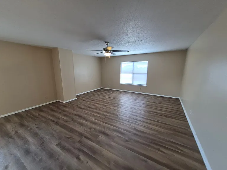 7314 Justino Trl — Photo 32