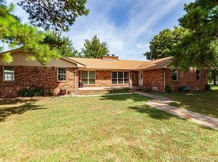 4597 Plainview Rd, Ardmore, OK 73401