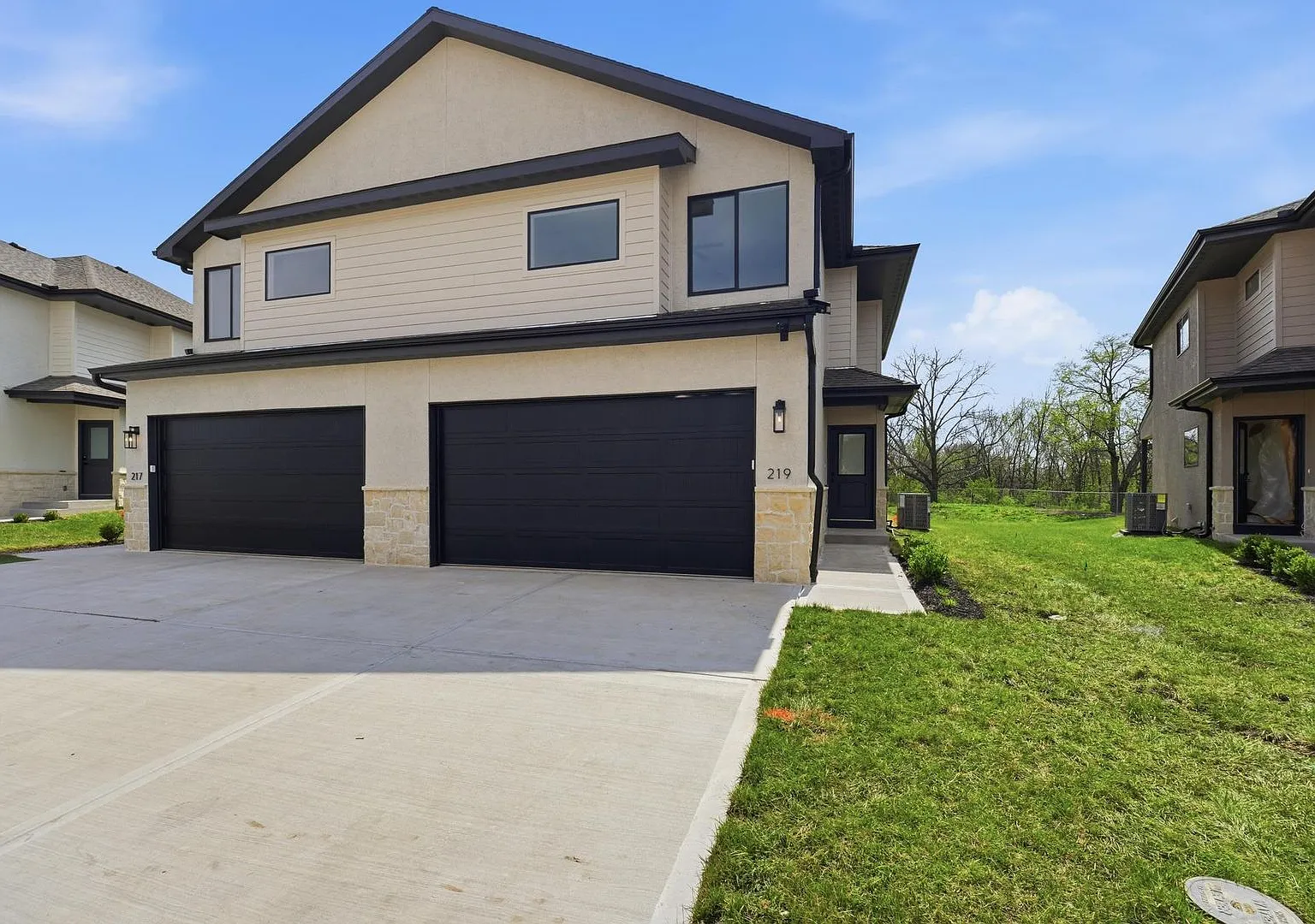 Brand-New 3-Bedroom Home With 2-Car Garage In Lee's Summit-218 Nw Orchard Ln, Lee's Summit, Mo 64063 — Photo 3
