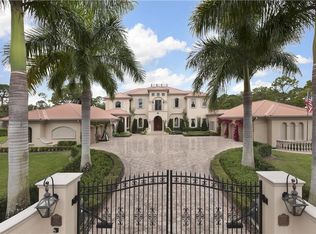 647 Myrtle Rd, Naples, FL 34108