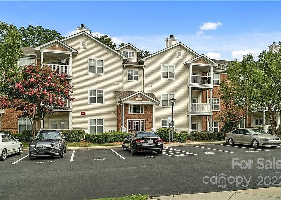 2nd image of 9879 Hyde Glen Ct #9879