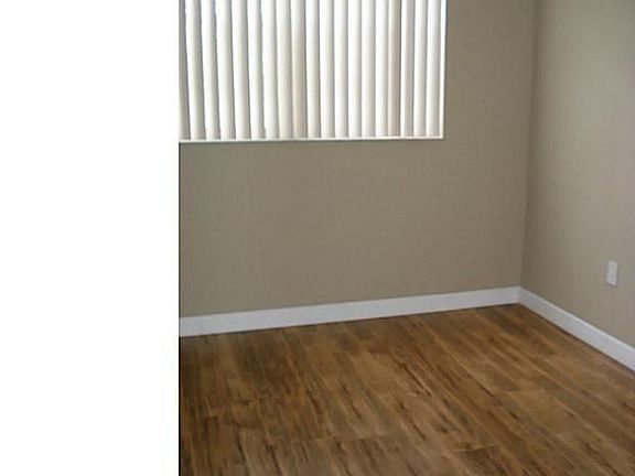 5th image of 1681 NW 70th Ave APT 418