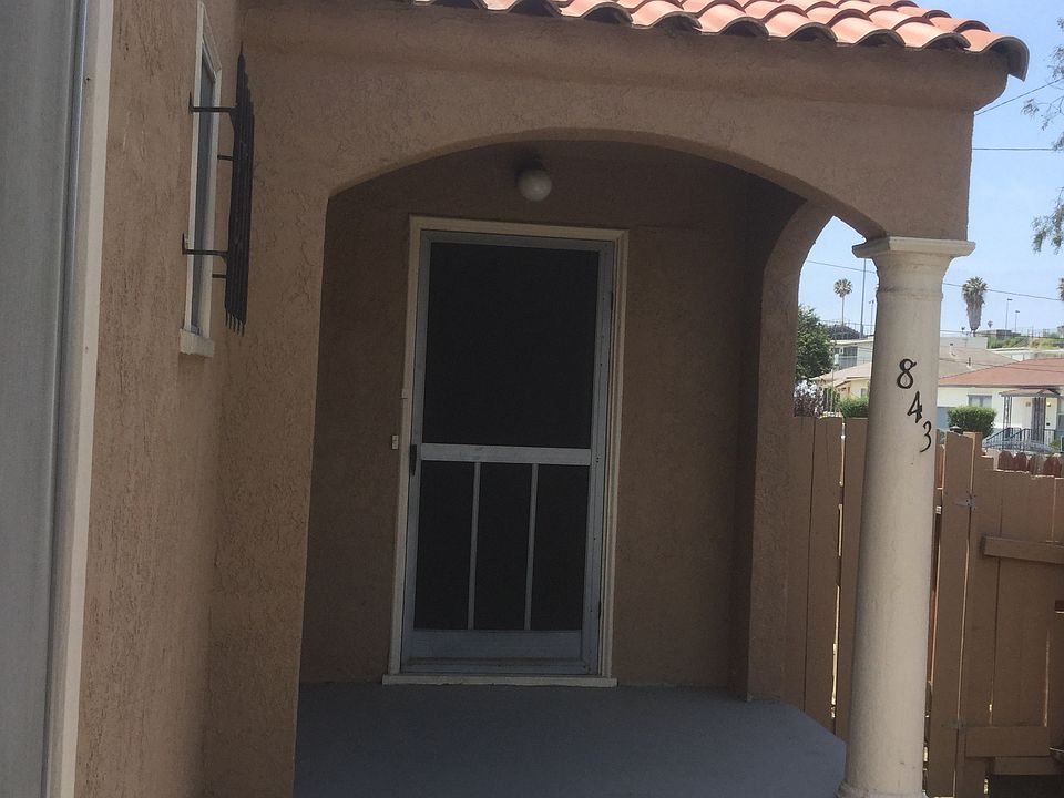 1st image of 843 W 13th St