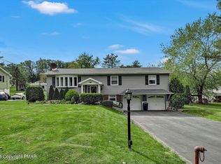 3 Willow St, Sugarloaf, PA 18249