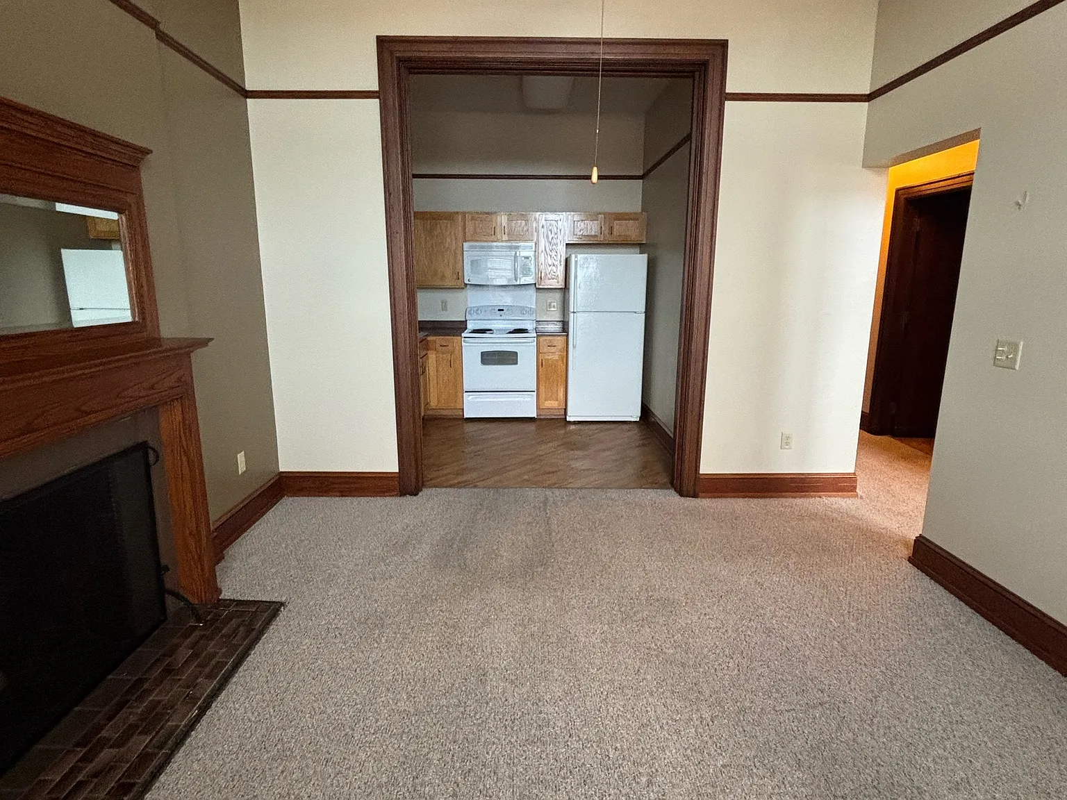 Washington Apartments - 304 — Photo 1