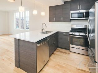203 9th St APT 2B, Brooklyn, NY 11215