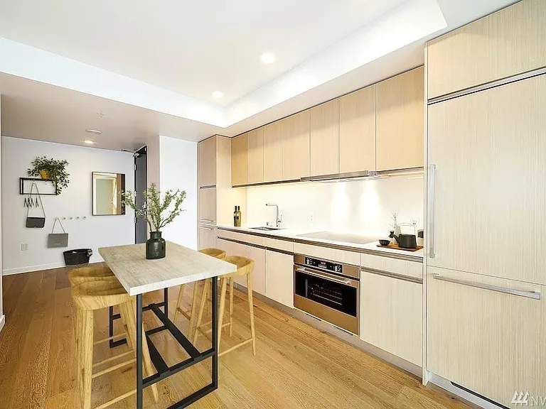 1808 Minor Ave #2013 — Photo 4