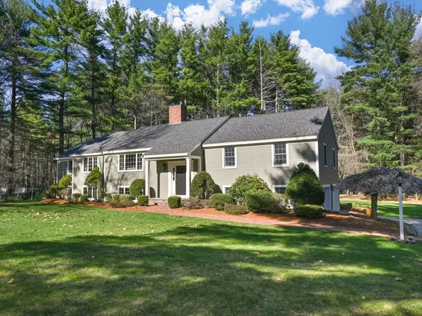 19 Turner Dr, North Reading, MA 01864