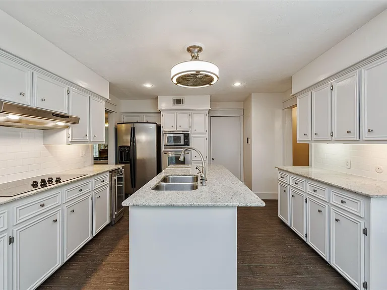 2824 S Logrun Cir — Photo 13