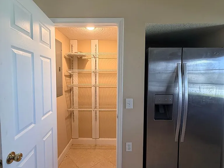 342 Tarpon Ave — Photo 6