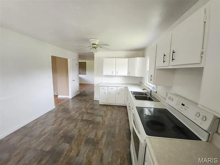 2915 Spring Forest Rd — Photo 3