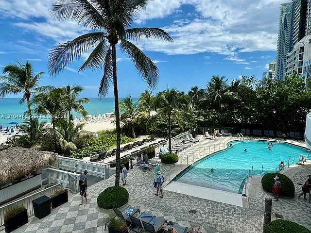 Ocean Point Beach Club Co — Photo 2