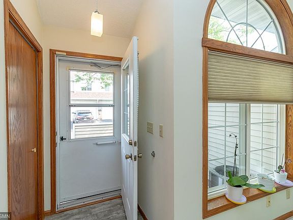 5th image of 1136 Pecks Woods Dr #1136