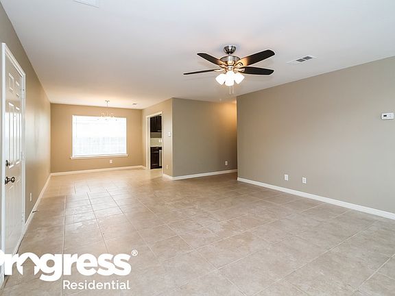 3rd image of 3004 Lawndale Dr
