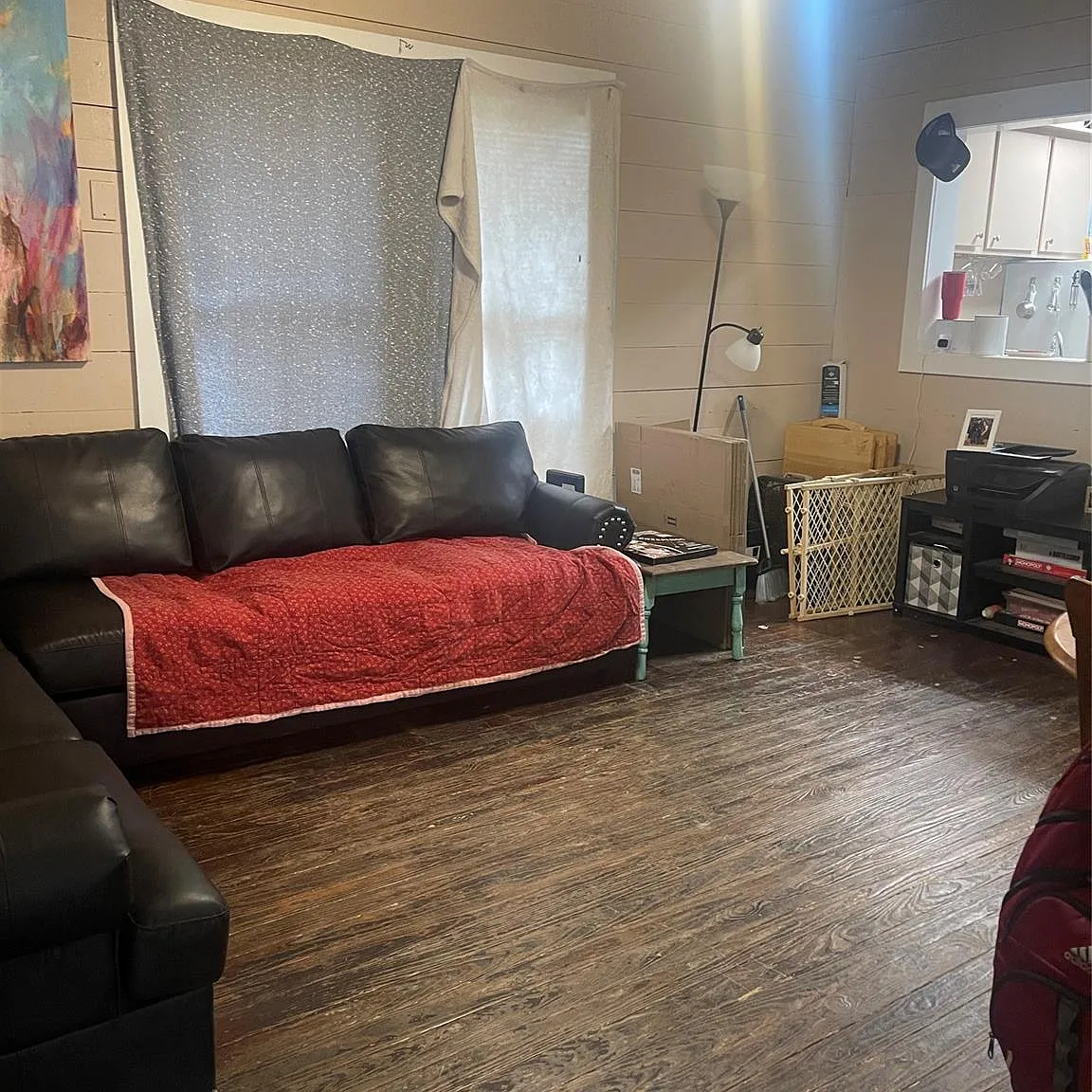 3 bed, 2.0 bath, 1083 sqft, $1,200 — Photo 2