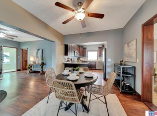 3223 R St, Lincoln, NE 68503