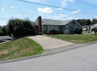 120 Hornbeck Dr, Belle Vernon, PA 15012