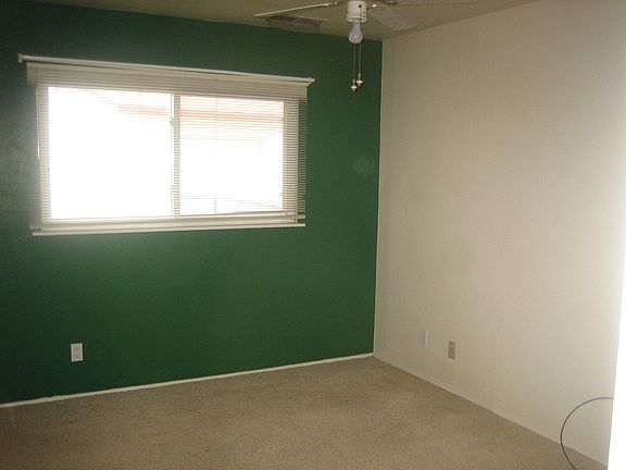 4th image of 2914 Bel Air Ct NE