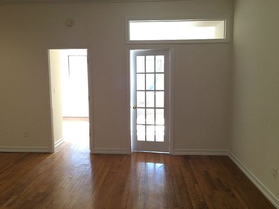 2nd image of 106 W 76th St APT 3B