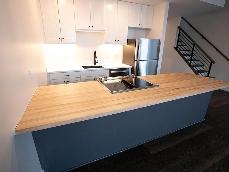411 W Portage Ave #6 — Photo 13