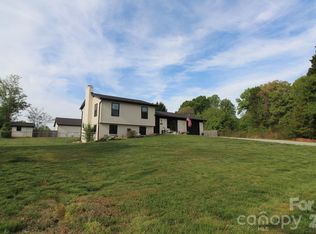 2555 Belshire Dr, Conover, NC 28613
